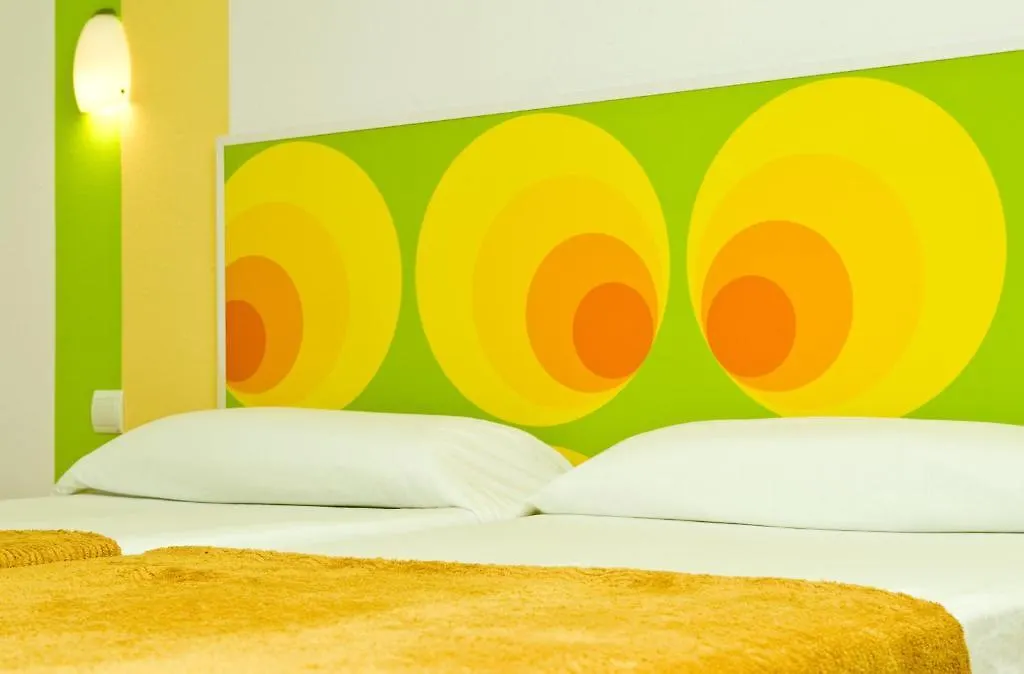 Can Jurat 2*, San Antonio (Ibiza)